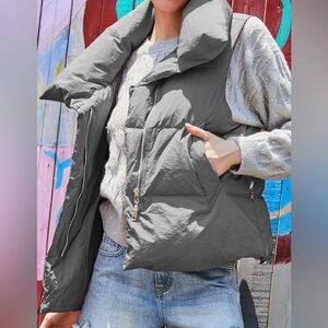 S Deer Grey Women's High Neck Down Vest Zipper Sleeveless Puffer Size XL NWT